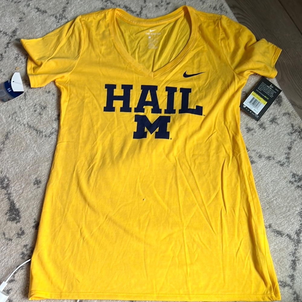 Michigan Nike v-neck